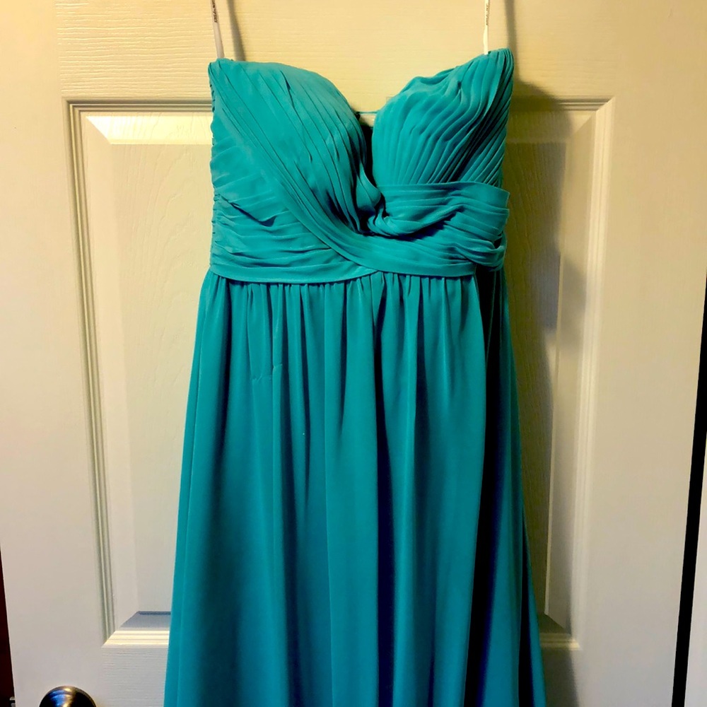 Long turquoise dress. Size 6.